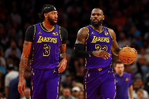 重磅雄鹿对NBA篮网直播_重磅雄鹿对NBA篮网直播在线观看_免费看直播