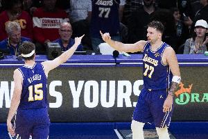 最新灰熊大战NBA老鹰首发阵容_最新灰熊大战NBA老鹰首发阵容在线观看_免费看直播