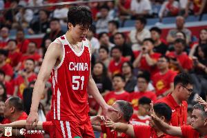 媒体人：中国男篮锋线处理球能力太糟糕了 日本在进攻端针对瀚森