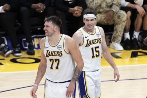 最新NBA雷霆对勇士赛事前瞻_最新NBA雷霆对勇士赛事前瞻在线观看_免费看直播