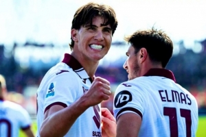 重磅开拓者大战魔术直播入口_重磅开拓者大战魔术直播入口在线观看_免费看直播