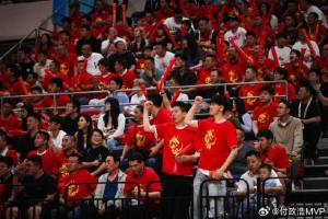 实时湖人对阵NBA热火jrs直播_实时湖人对阵NBA热火jrs直播在线观看_免费看直播